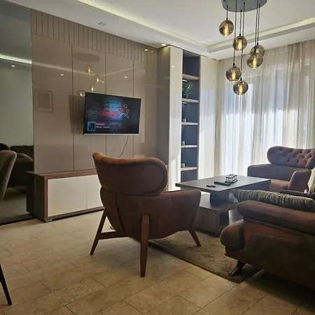 Miss Lux * Mladenovac (Belgrade)